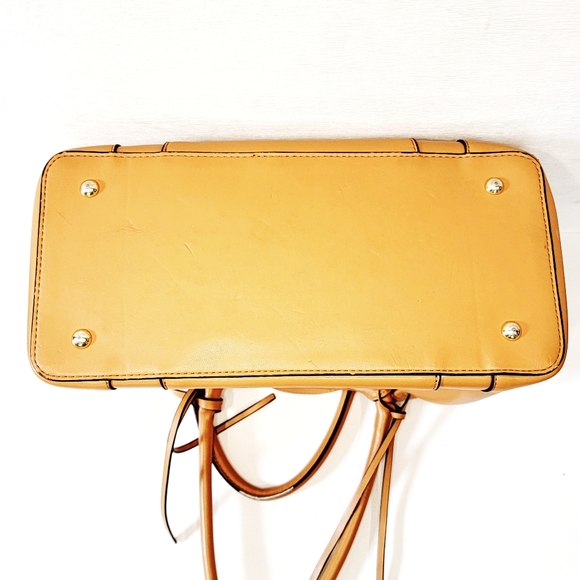 🕊️London Fog Leather Handbag - Picture 8 of 8